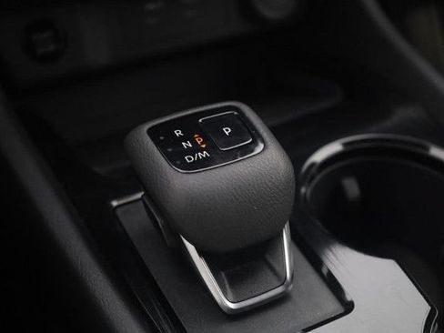 Certified 2025 Nissan Rogue SV w/ SV Premium Package FWD image 19