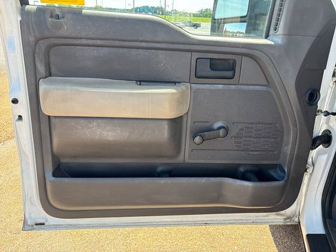 Used 2010 Ford F150 XL RWD image 6