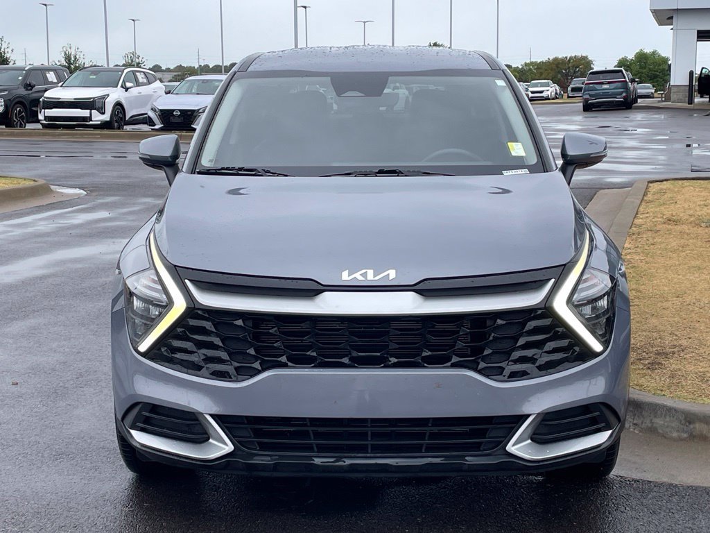 Used 2023 Kia Sportage EX FWD image 2