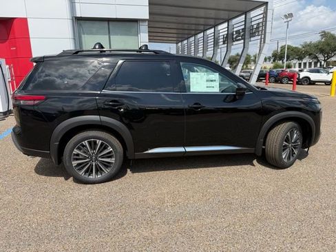 New 2026 Nissan Pathfinder Platinum AWD/4WD image 7