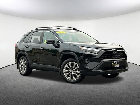 Used 2025 Toyota RAV4 XLE Premium w/ Weather Package AWD/4WD image 2