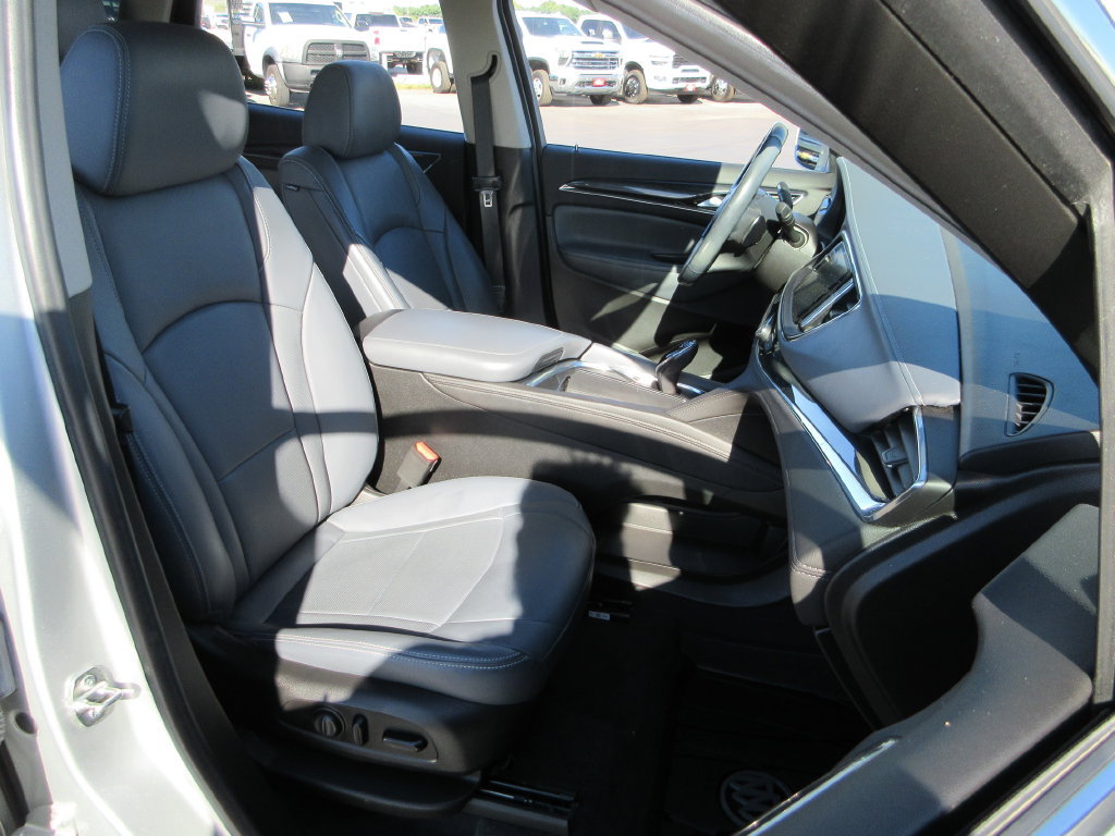 Used 2019 Buick Enclave Essence FWD image 21