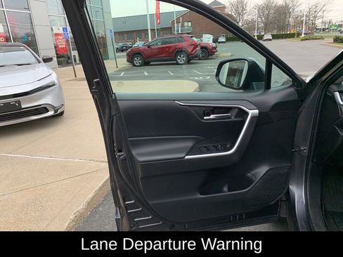Used 2023 Toyota RAV4 XLE image 12