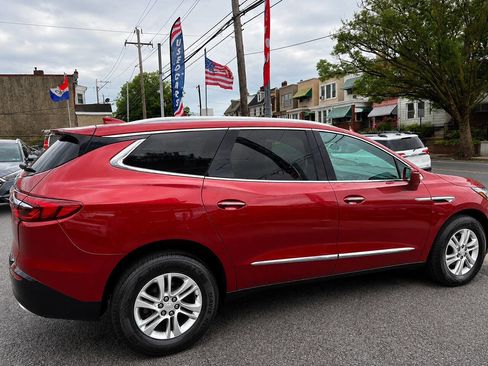 Used 2020 Buick Enclave Essence w/ Sound and Sites Package AWD/4WD image 4