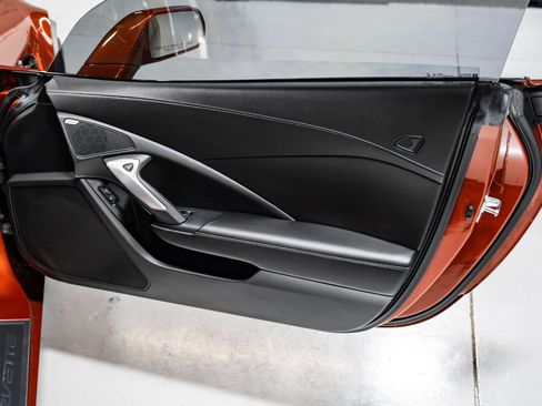 Used 2015 Chevrolet Corvette Z06 w/ Battery Protection Package image 38