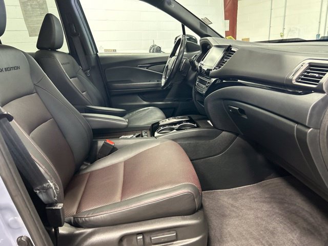 Certified 2022 Honda Ridgeline Black Edition image 19