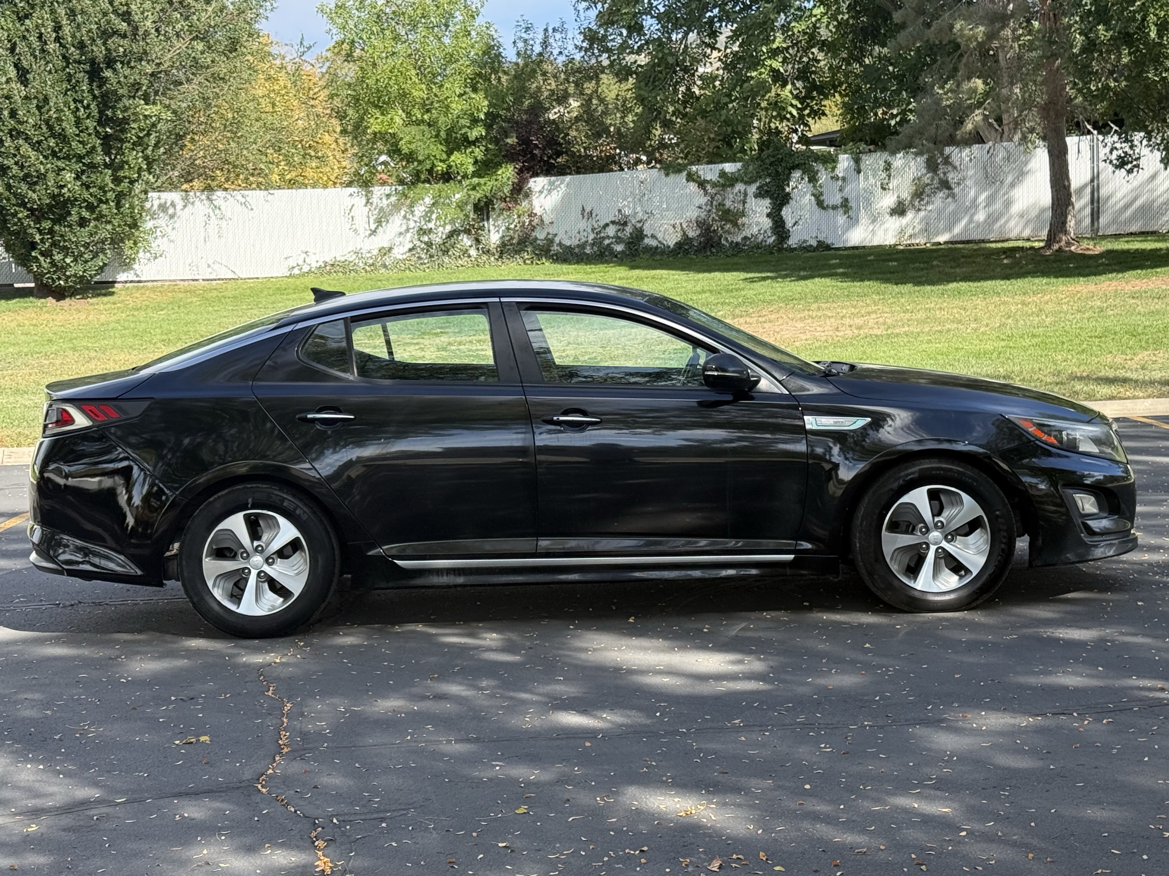 Used 2016 Kia Optima Hybrid FWD image 3