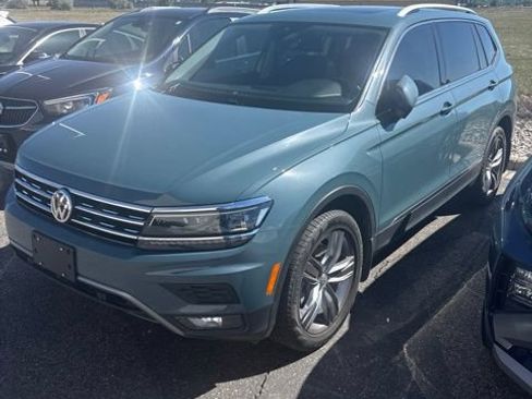 Used 2019 Volkswagen Tiguan SEL Premium w/ 3rd Row Seat Package AWD/4WD image 1