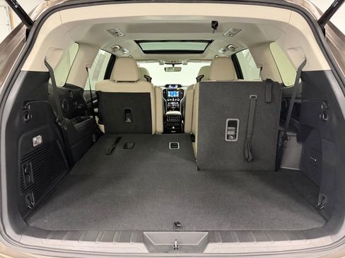Used 2022 Subaru Ascent Limited w/ Technology Package image 29