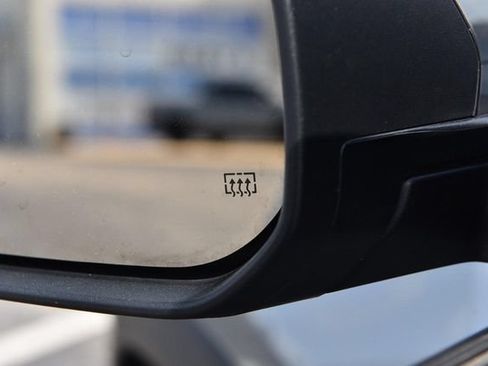 Used 2025 GMC Terrain Elevation FWD image 9
