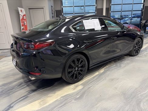 Used 2022 MAZDA MAZDA3 s image 31