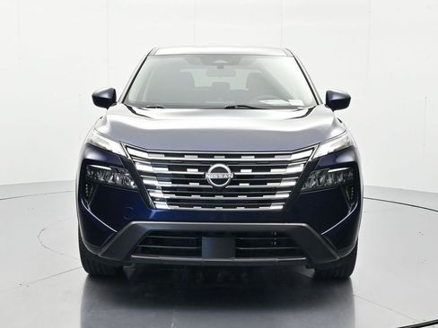 Certified 2024 Nissan Rogue SV FWD image 2