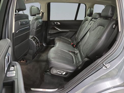 Used 2023 BMW X7 xDrive40i AWD/4WD image 19
