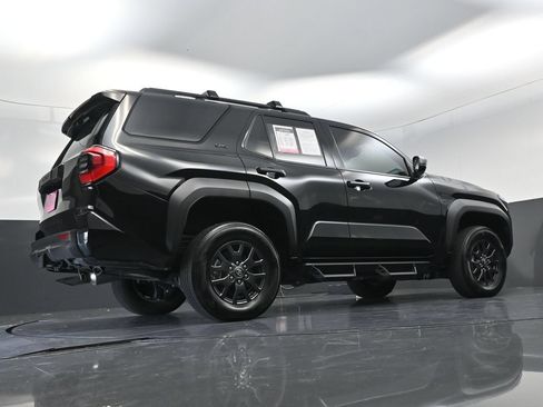 Used 2026 Toyota 4Runner SR5 AWD/4WD image 20