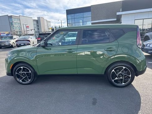 Certified 2023 Kia Soul EX image 9