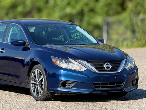 Used 2016 Nissan Altima 2.5 SR image 15