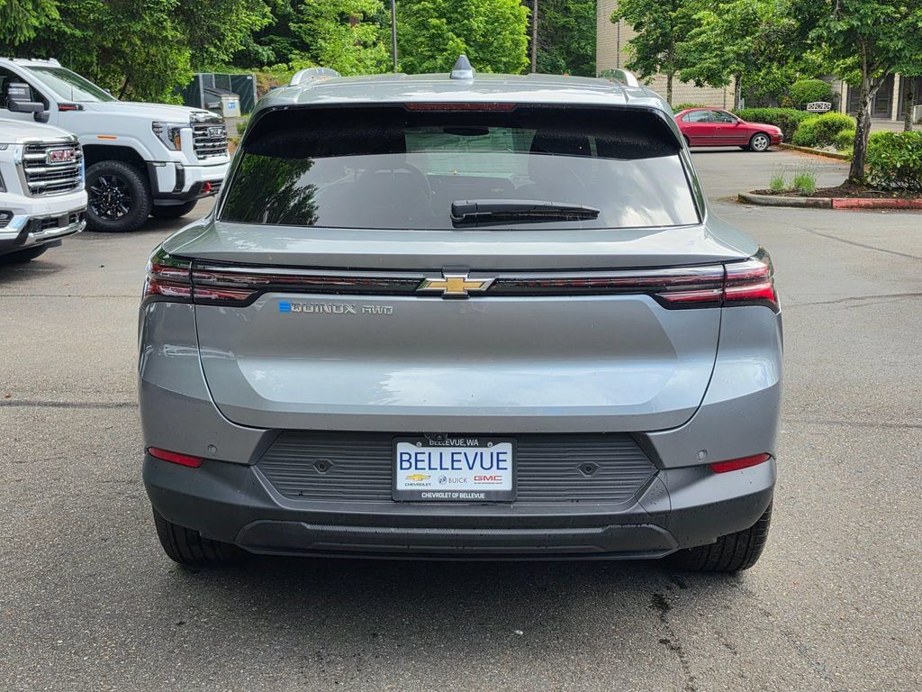 New 2026 Chevrolet Equinox EV LT AWD/4WD image 4