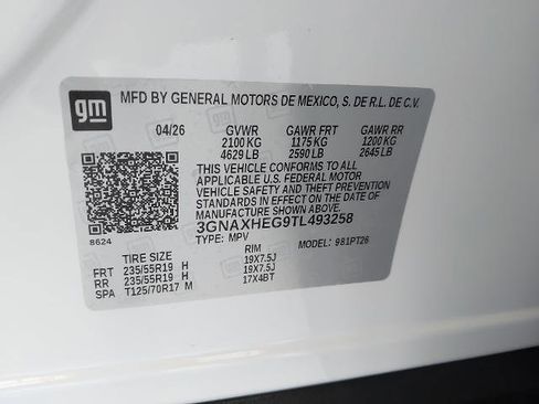 New 2026 Chevrolet Equinox LT w/ Convenience Package II FWD image 34