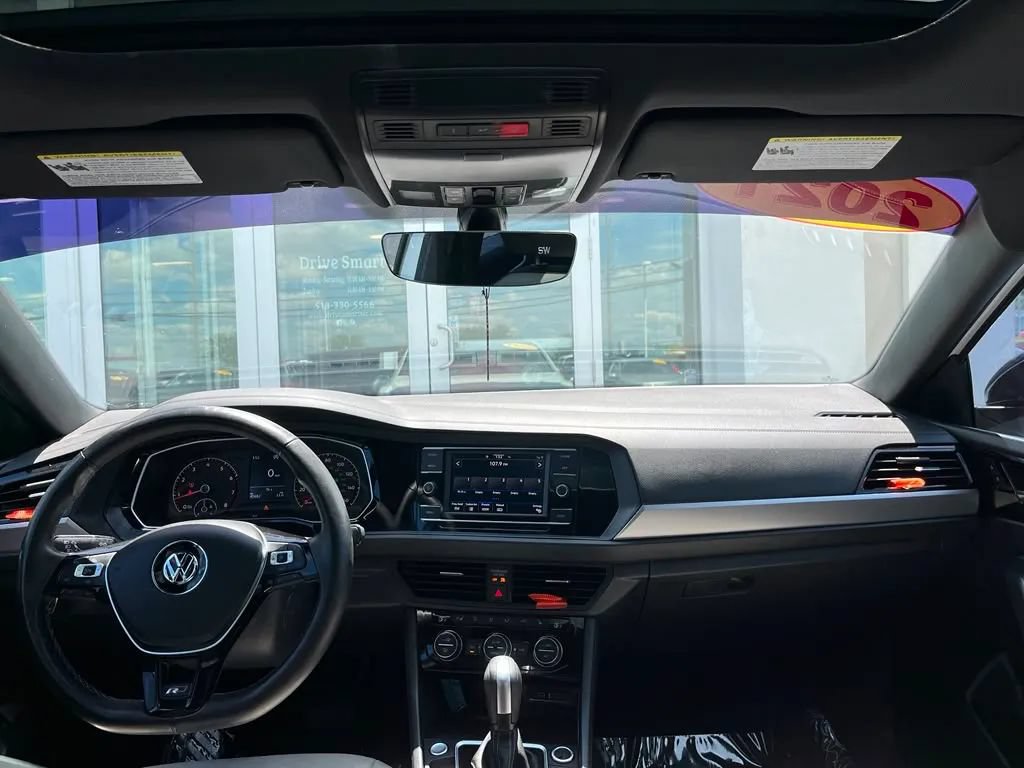 Used 2021 Volkswagen Jetta R-Line w/ R-Line Cold Weather Package FWD image 12