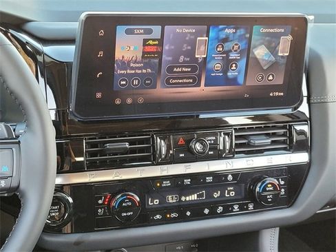 New 2026 Nissan Pathfinder Platinum image 18