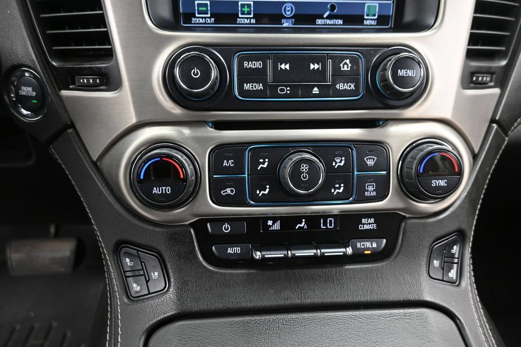 Used 2020 GMC Yukon XL Denali w/ Denali Premium Package AWD/4WD image 21