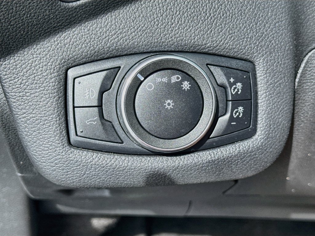 Used 2019 Ford Escape SEL AWD/4WD image 10
