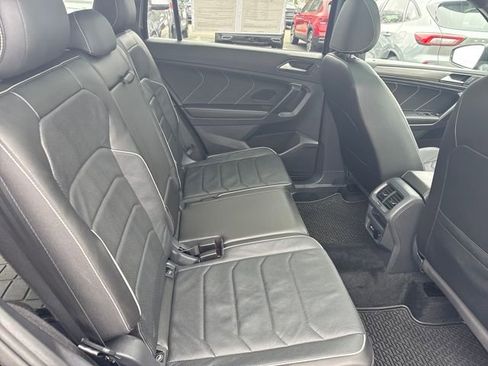 Used 2023 Volkswagen Tiguan SEL R-Line image 34