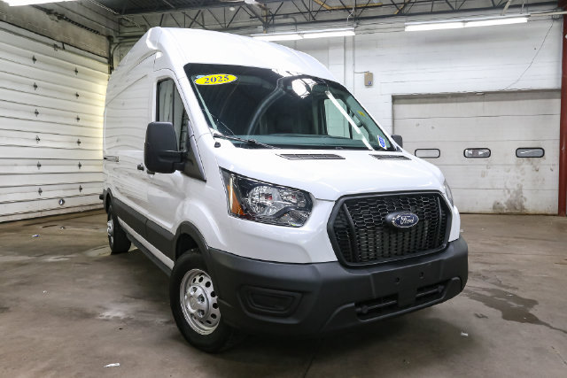 Used 2025 Ford Transit 250 148 High Roof AWD image 3