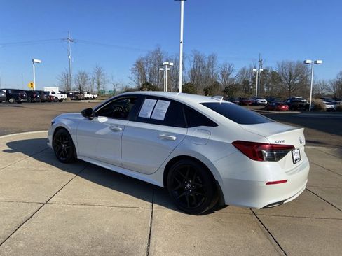 Used 2022 Honda Civic Sport image 7