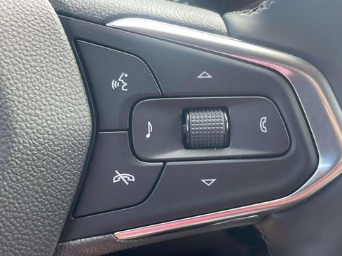 New 2026 Chevrolet Trax LT w/ LT Convenience Package FWD image 18