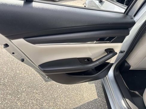 Used 2019 MAZDA MAZDA3 AWD Sedan w/ Preferred Package image 18