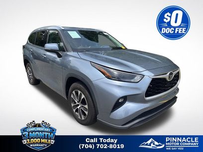 Used 2022 Toyota Highlander XLE
