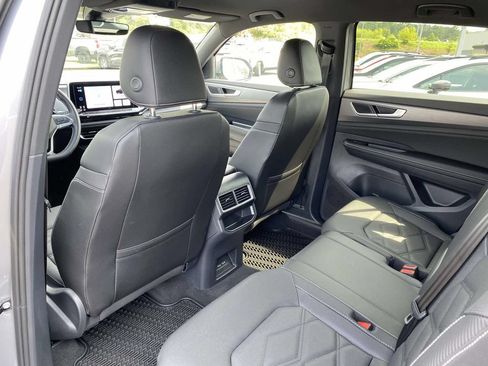 Used 2026 Volkswagen Atlas Cross Sport SE AWD/4WD image 11
