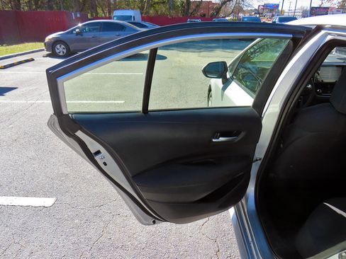 Used 2020 Toyota Corolla LE image 15