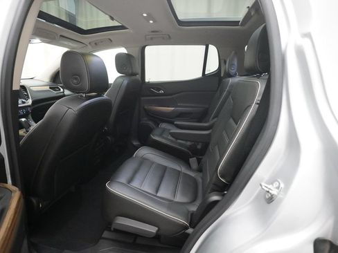 Used 2017 GMC Acadia Denali w/ Technology Package AWD/4WD image 16