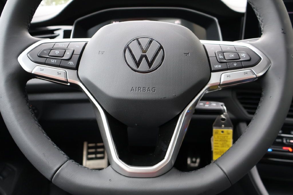 Used 2026 Volkswagen Jetta Sport FWD image 23