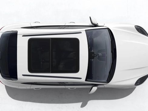 Used 2026 Porsche Macan AWD/4WD image 5