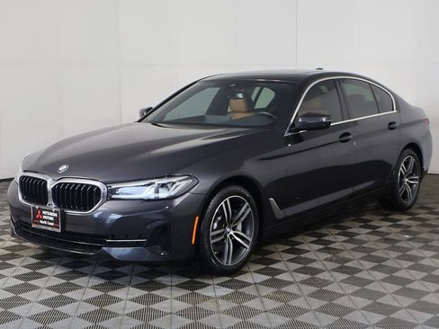 Used 2023 BMW 530i xDrive w/ Convenience Package image 10
