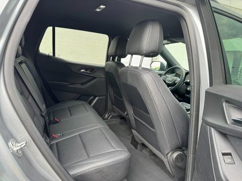 Used 2025 Chevrolet Equinox LT w/ Convenience Package II FWD image 13