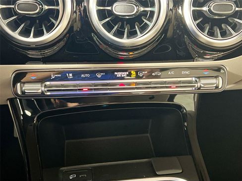 Certified 2023 Mercedes-Benz CLA 250 4MATIC image 17