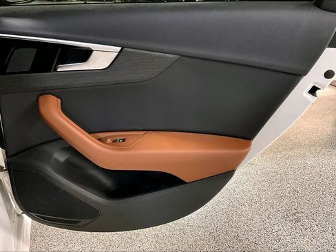 Used 2021 Audi A4 2.0T Premium w/ Convenience Package image 21