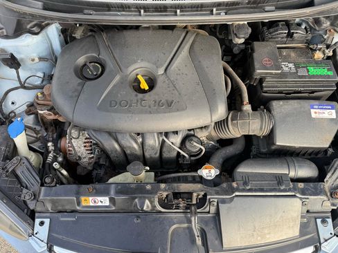 Used 2012 Hyundai Elantra GLS w/ Preferred Pkg 3 FWD image 19