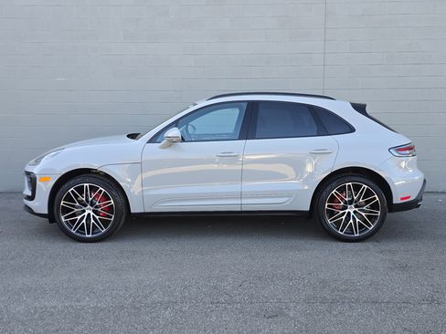 New 2026 Porsche Macan S image 2