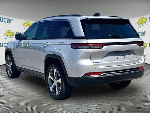 Used 2023 Jeep Grand Cherokee 4WD 4xe image 4