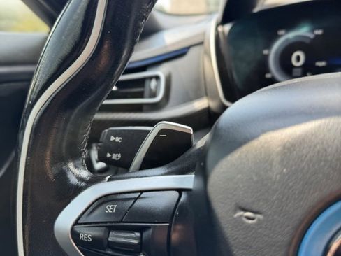 Used 2019 BMW i8 Roadster image 47