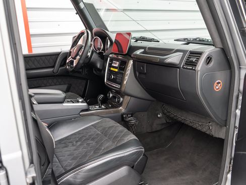 Used 2018 Mercedes-Benz G 550 Squared image 24