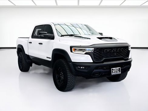 Used 2025 RAM 1500 RHO AWD/4WD image 3