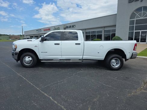Used 2024 RAM 3500 Big Horn AWD/4WD image 9