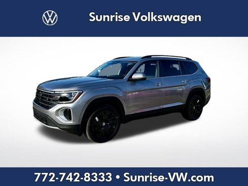 New 2026 Volkswagen Atlas SE image 1