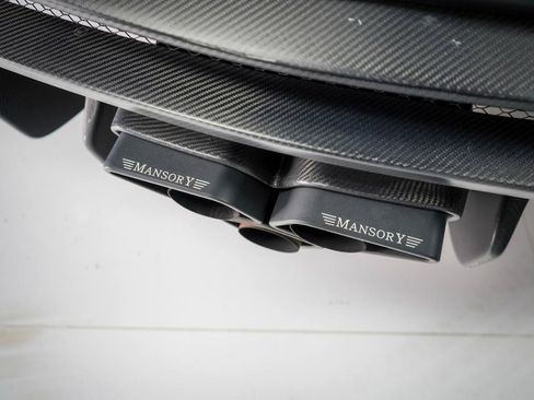 Used 2021 Lamborghini Urus AWD/4WD image 7